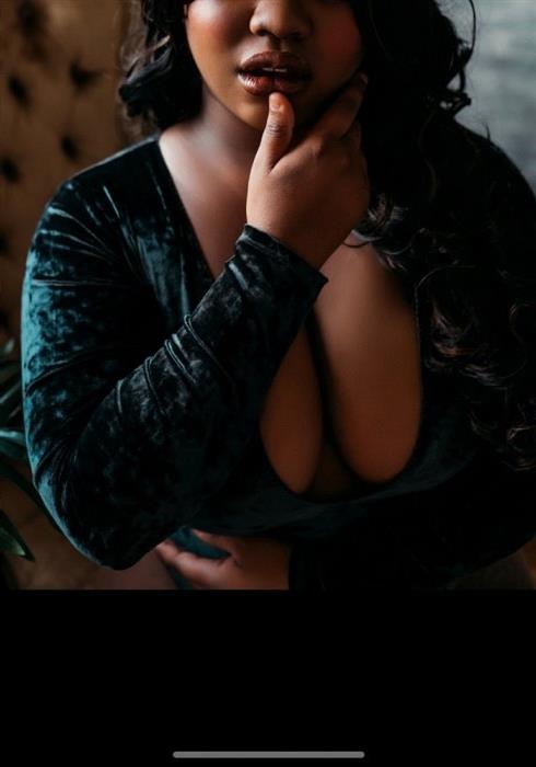 Behidja, 27, Sundsvall - Sverige, Foam massage