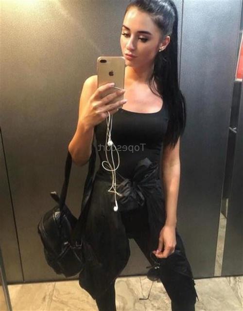 Kamalah, 20, Katrineholm, Incall eskort