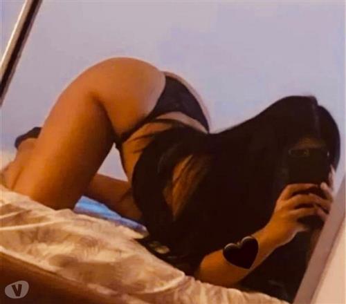 Zeljka, 26, Skanör med Falsterbo Porn star experience - With filming