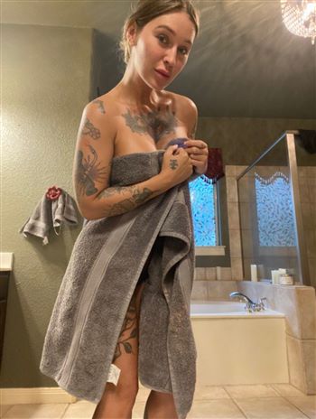 Heylynn, 25, Växjö, Privat eskort